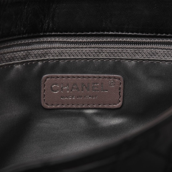 ᴿᵃʳᵉ ✨CHANEL
Lambskin Quilted Small Sharpei Flap Black - Picture 16 of 16